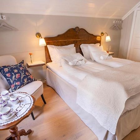 Husum Hotel Borgund Exterior foto